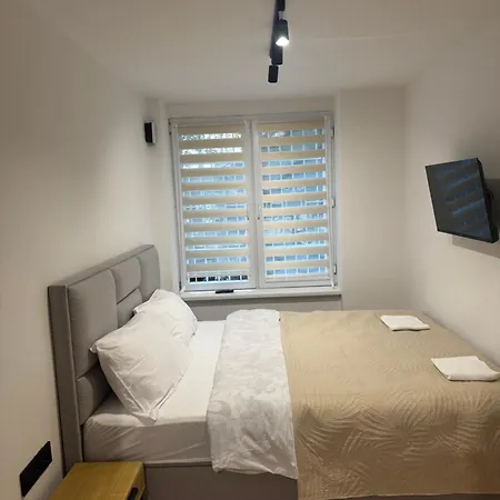 Dash, Korak Do Centra I Svih Bitnih Znamenitosti