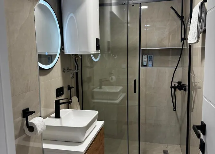 Dash, Korak Do Centra I Svih Bitnih Znamenitosti *